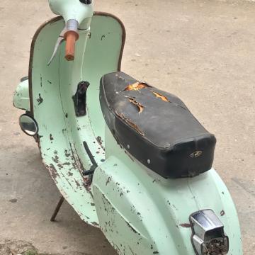 Vespa 75cc - 1967, £1395